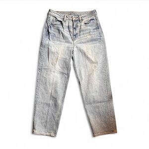 American Eagle Outfitters Mom Straight Jeans